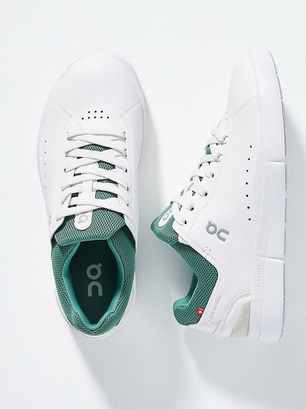 On Cloud Roger Advantage Green White Tennis Sneaker Athleisure Shoe Size 9